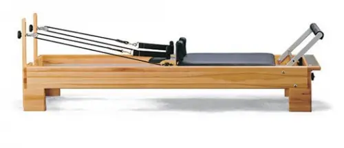 Studio Reformer pilates machine